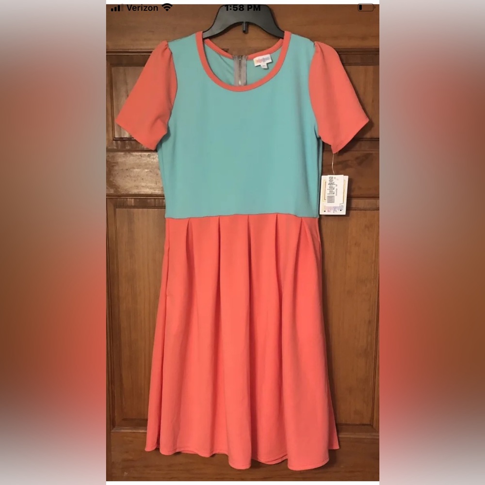 Lularoe Amelia size medium. New with tags. Same or next day shipping.